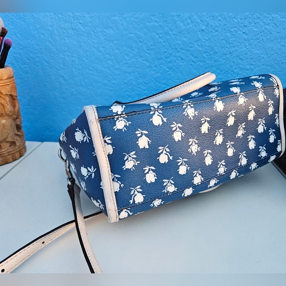 Coach Floral Blue Purse crossbody (removable strap) - Picture 7 of 7